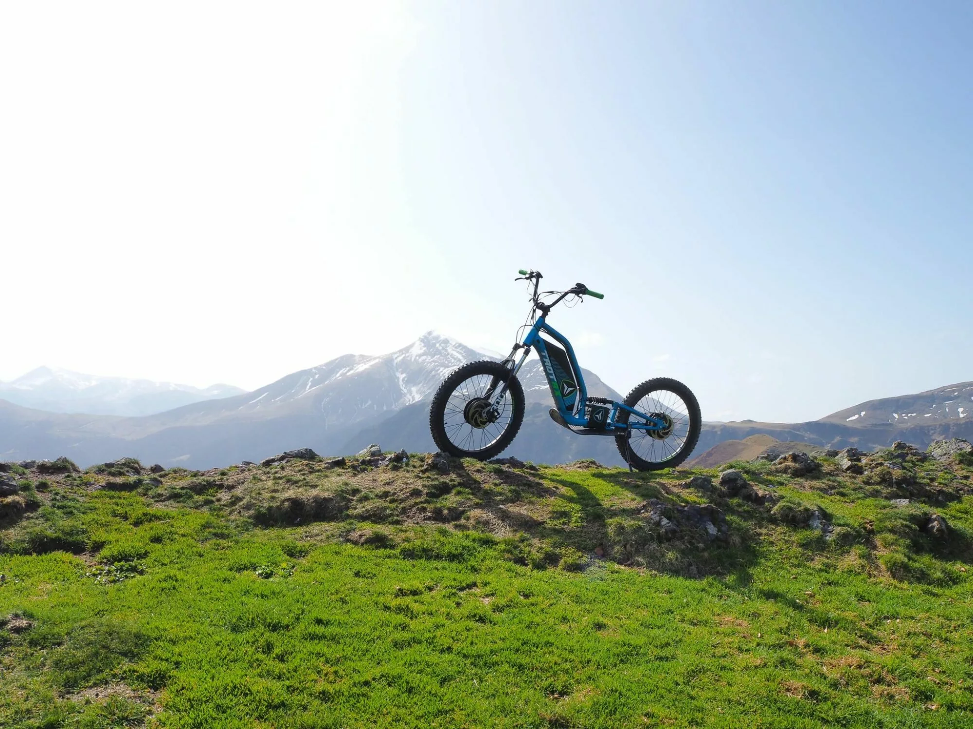 Une aventure inédite en trottinette électrique au cœur des vignes du Jurançon 1 trott iraty 1